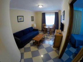 Гостиница Apartamentos Niña de Oro  Торремолинос